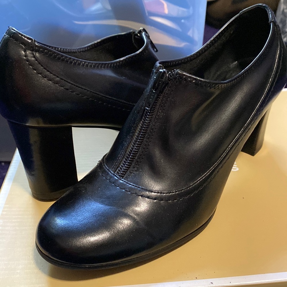 Franco Sarto Ankle Boots Heel Booties with Zipper Size 7